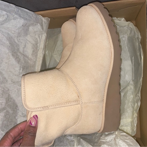 Ugg boots - Picture 3 of 6